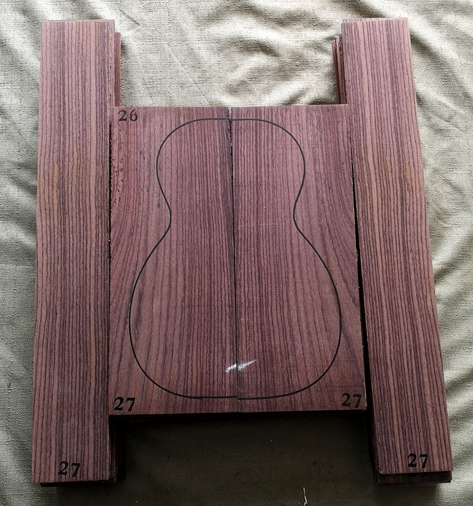 Musical Instrument From India - Indian rosewod full single 26 inch